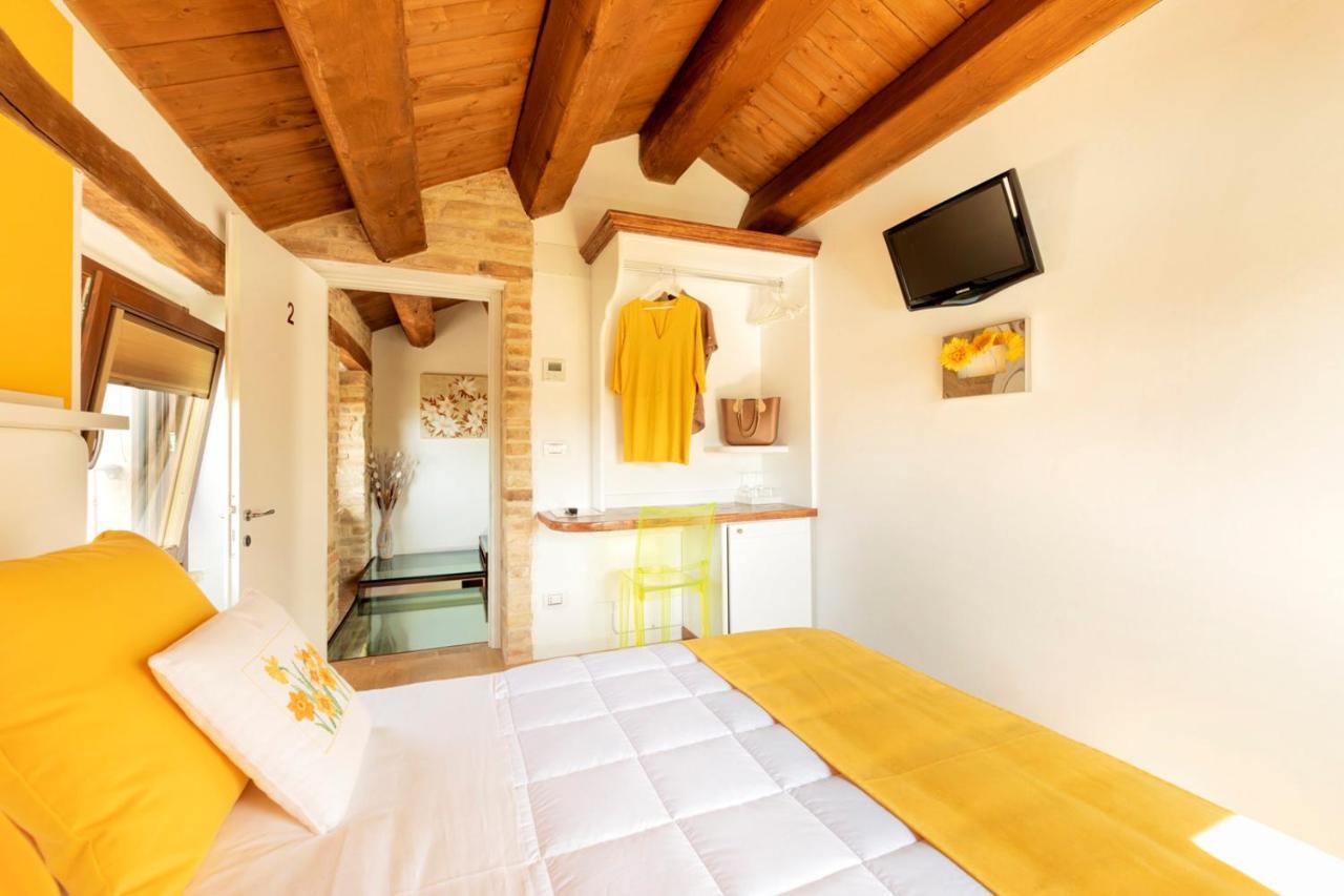 Agrirelais Collelago Massignano Exteriör bild